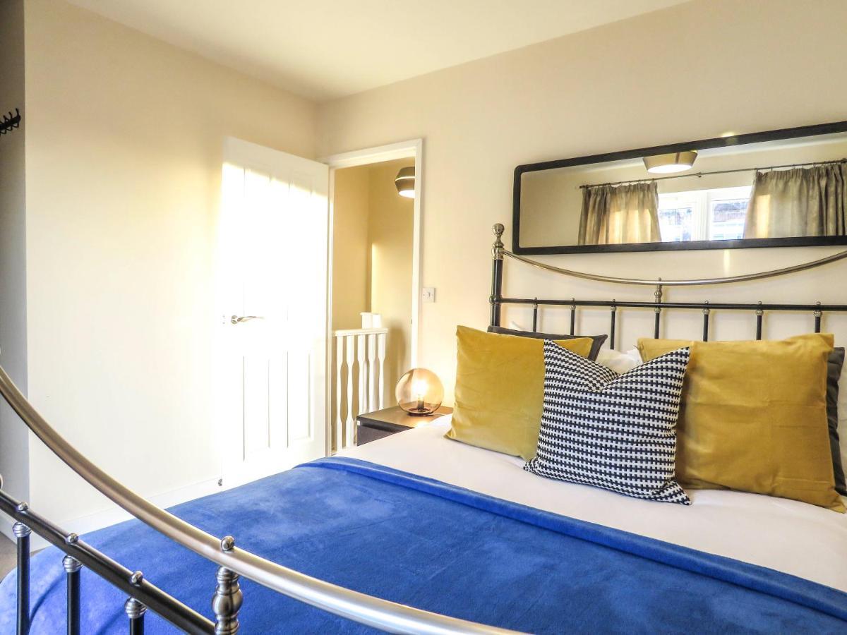Tudors Esuites 4 Bedroom House Driveway & Garden 버밍엄 외부 사진